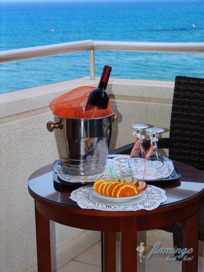 Mackenzie Beach Hotel لارنكا المظهر الخارجي الصورة