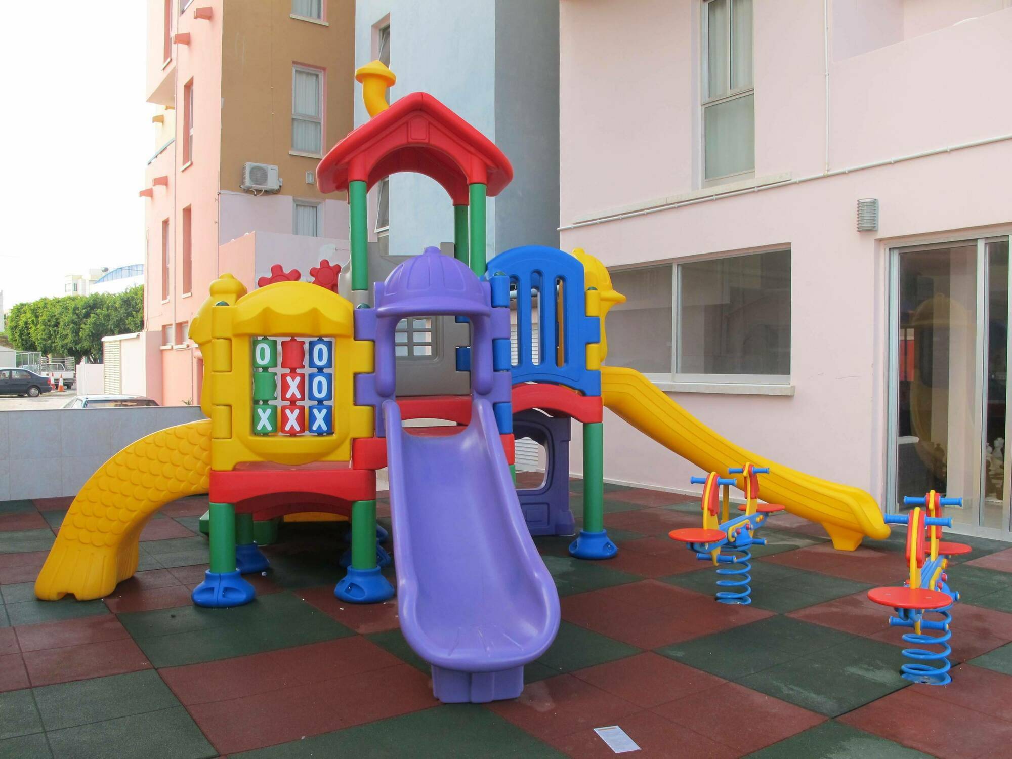 Mackenzie Beach Hotel لارنكا المظهر الخارجي الصورة